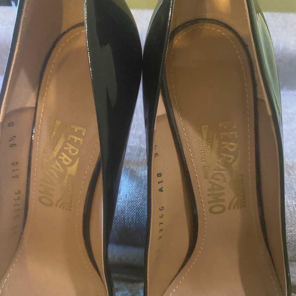 Salvatore Ferragamo Susi Black patent Leather Point Toe Pumps High Heels Shoe - Picture 5 of 8